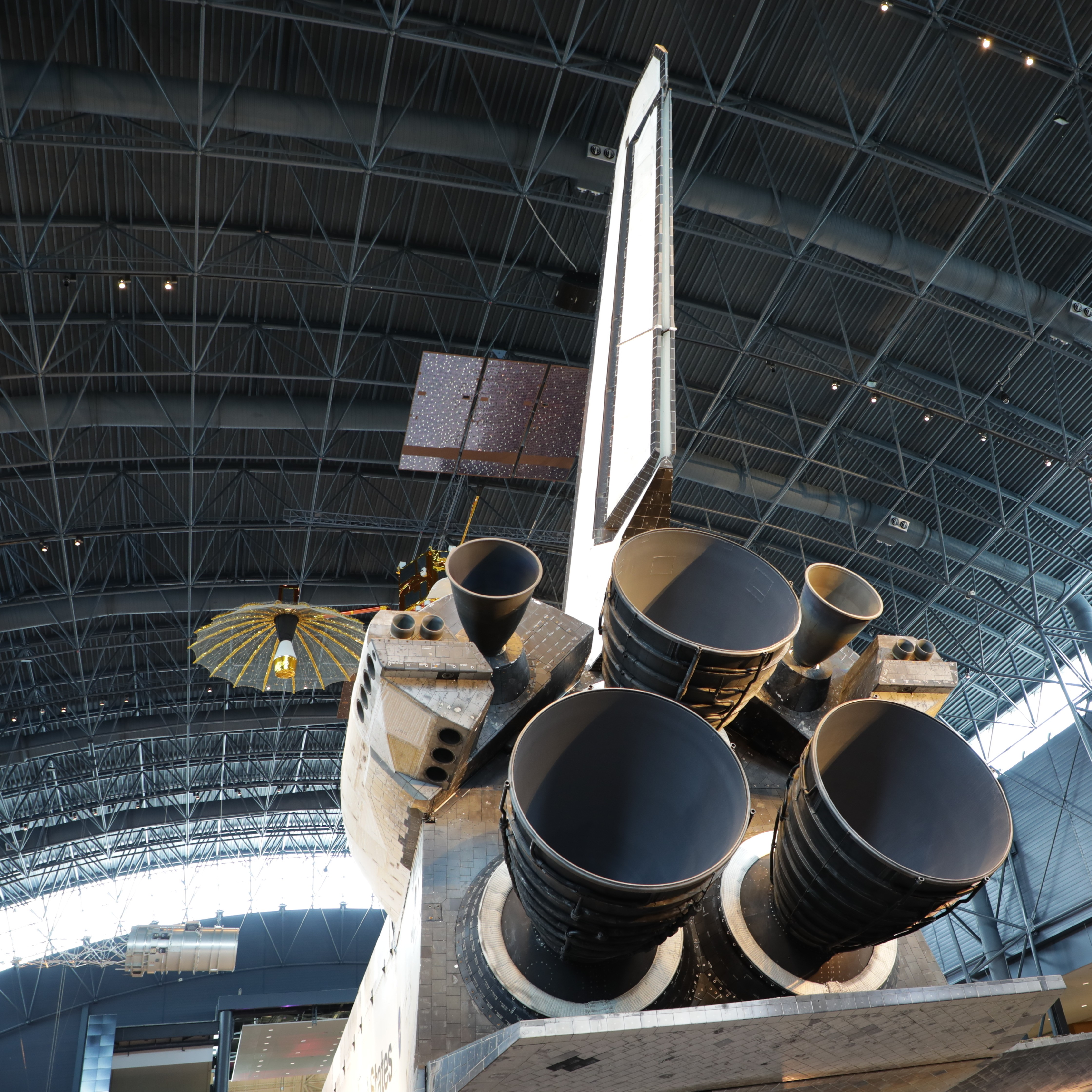 Space shuttle